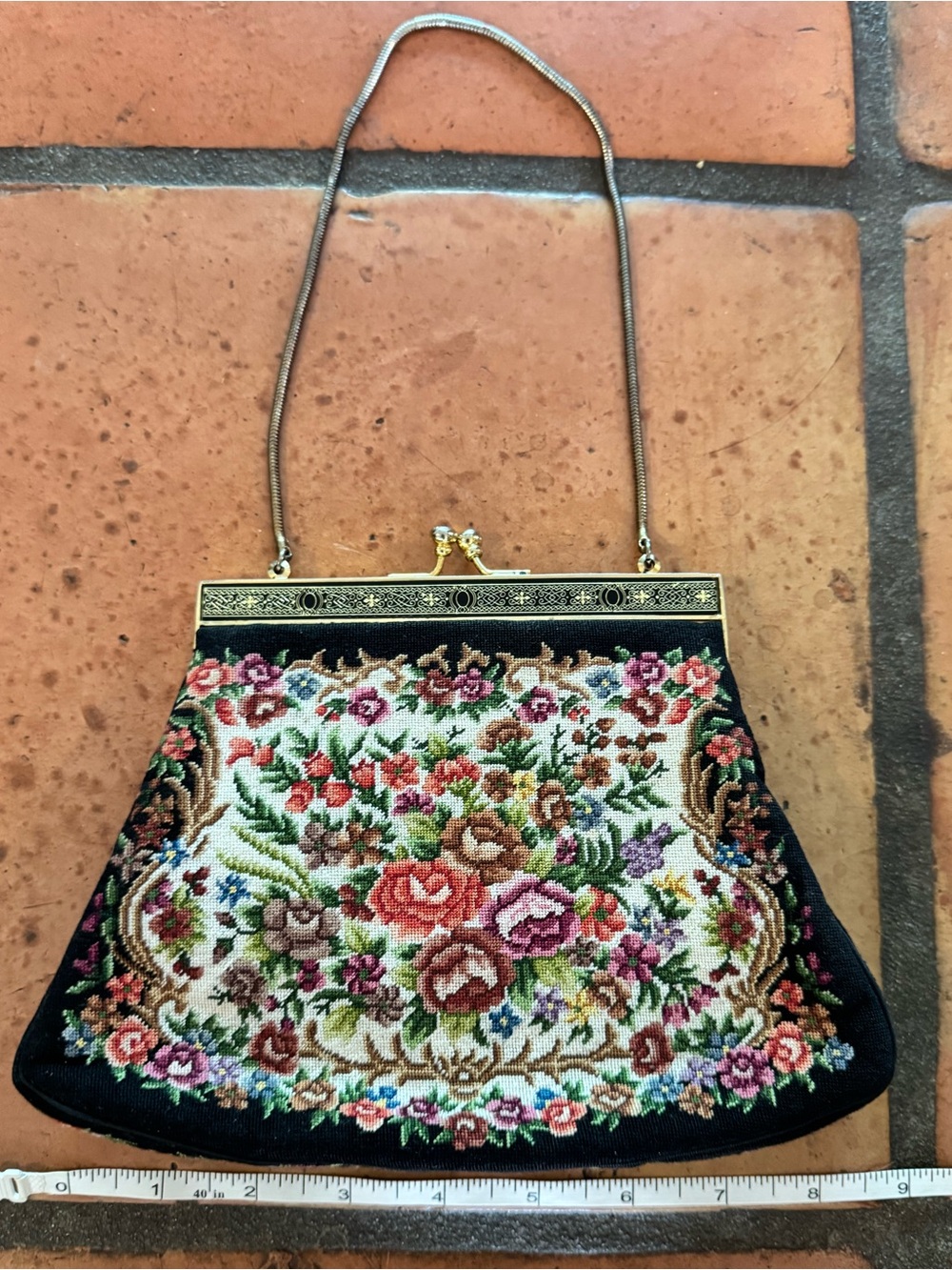 VTG 50s Rose Needlepoint Purse